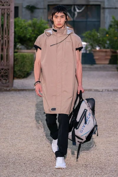 Look 6